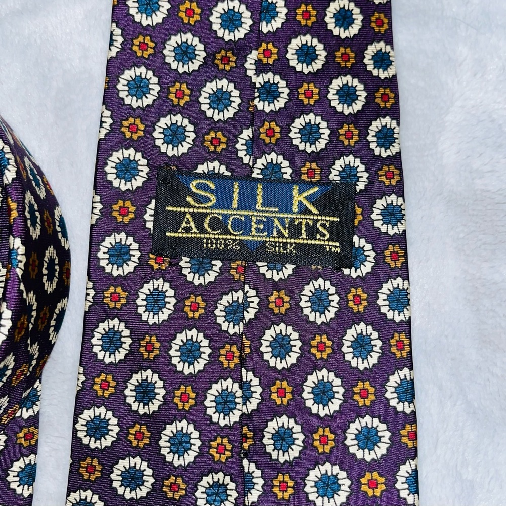 SILK ACCENTS Men’s Tie 100% Silk